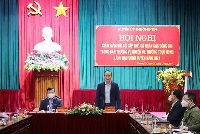 Phó Bí thư Thành ủy, Chủ tịch HĐND Thành phố Nguyễn Ngọc Tuấn chỉ đạo kiểm điểm kết quả công tác năm 2021 của Huyện uỷ Thường Tín